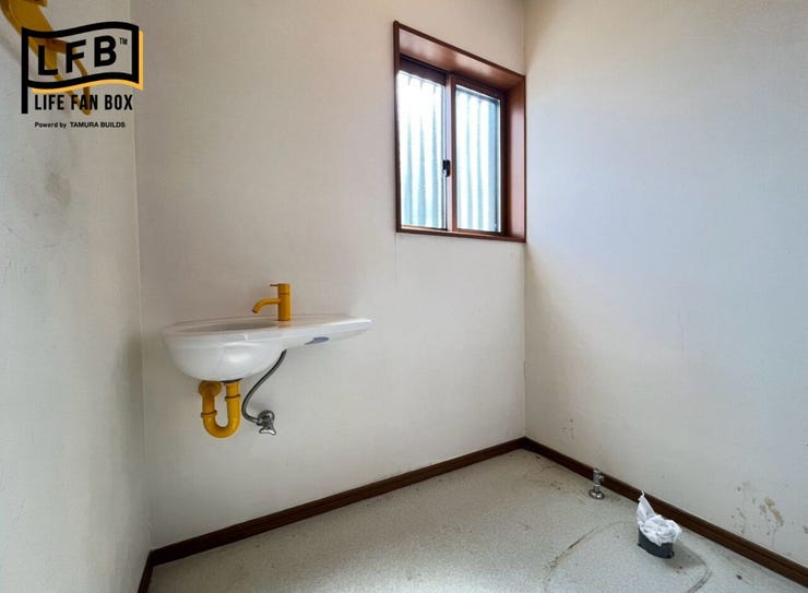 1階トイレスペース。
こちらには新しいトイレが入ります。
