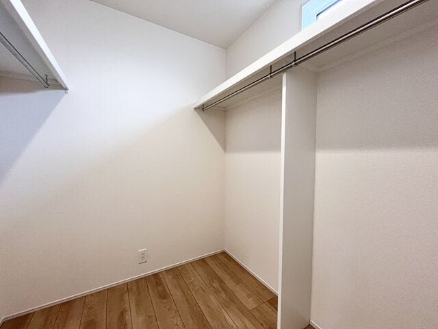 納戸:納戸があれば、衣替えのお洋服や、掃除道具などをしまうことが出来て、居住空間を広く使えますね!