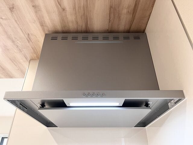 換気扇:見た目がスタイリッシュで、稼働時の音も静かなのが特徴です。