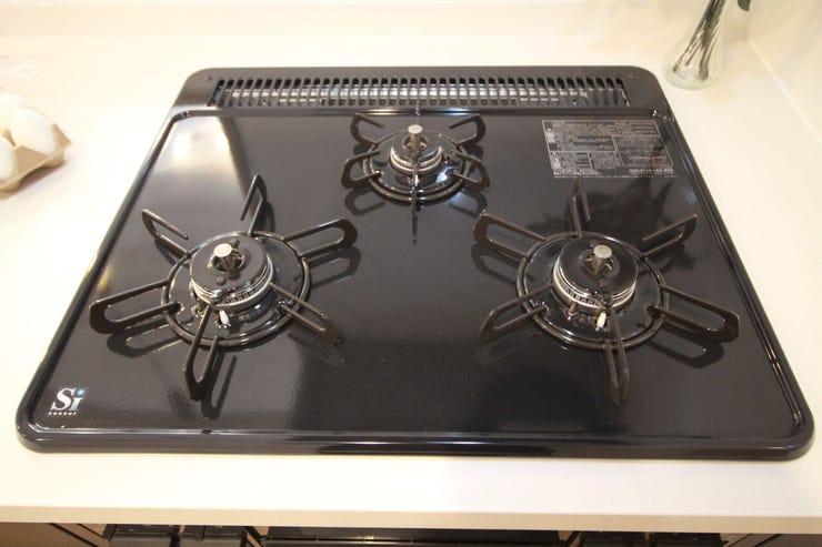 【3口コンロ】毎日料理をする方やたくさんの量を作る必要がある方々にとっては必須条件ですね!