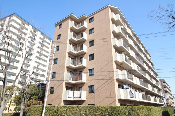 【外観】
明るく爽やかな色合いの外観♪