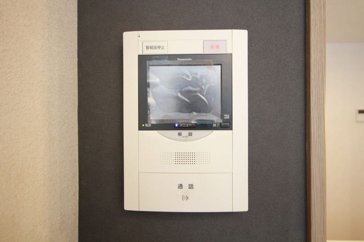 【TVモニター付インターホン】お子様のお留守番にも安心です。