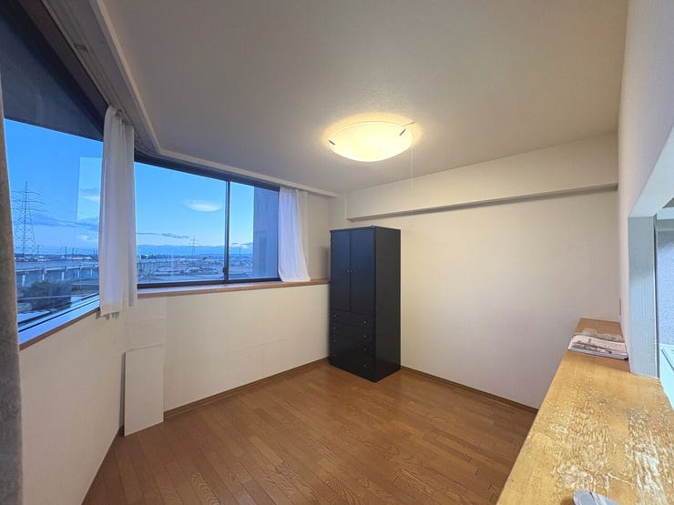 15.5帖のリビング。自分好みにリフォームも可能です!お気軽にご相談ください!