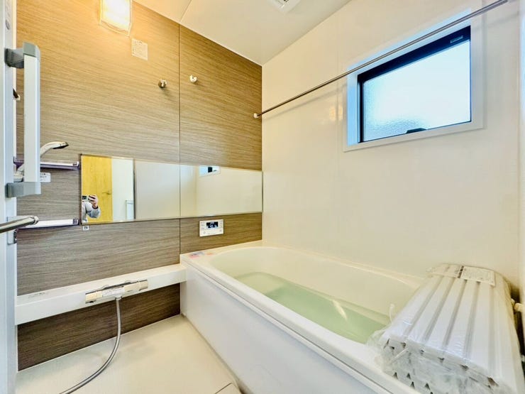 ご家族の靴をたっぷり収納できます。