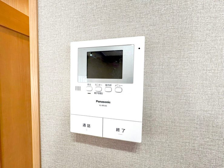 設備:モニター付きインターホンで防犯面にも配慮されています♪