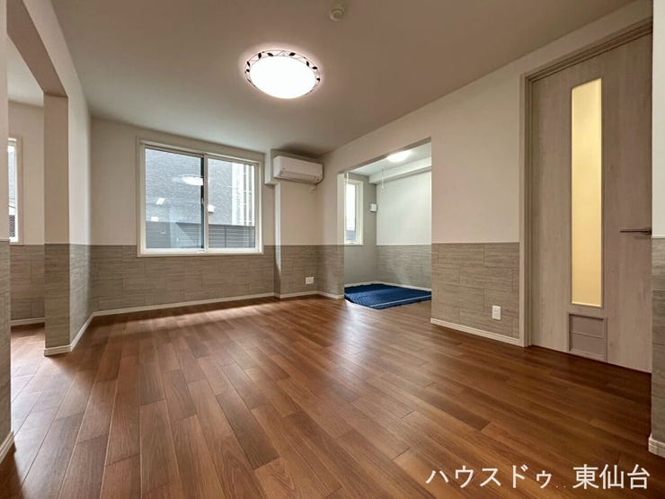 全室南向きで明るい日差しと爽やかな風が通り抜ける開放感のある作りになっております!