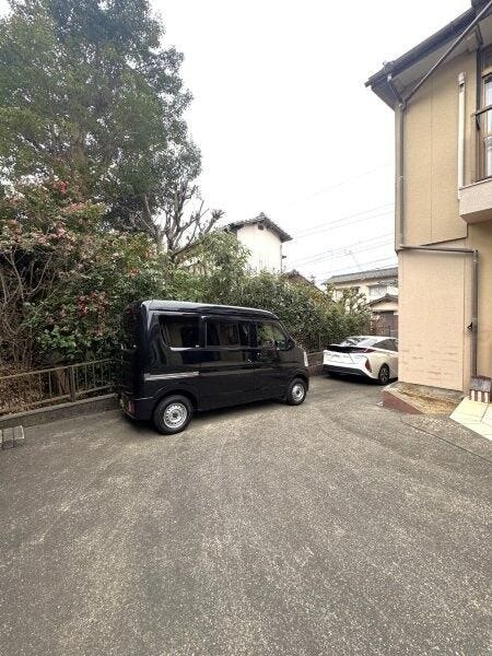 普通車4台駐車可能!