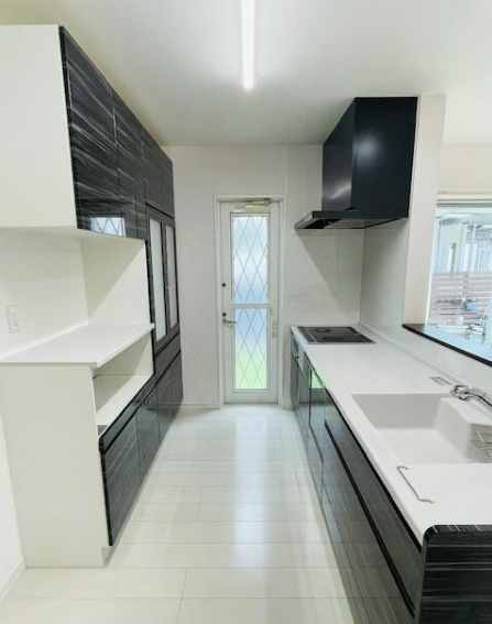 収納たっぷりで使いやすさ〇 お料理が楽しくなるキッチンです☆彡