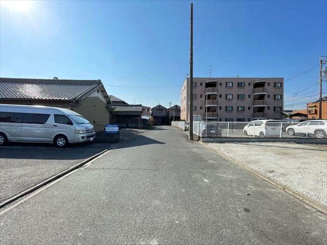 近隣の雰囲気は実際に見て、感じていただくのが一番です!
ぜひ現地を見に来てください♪お問い合わせお待ちしております。