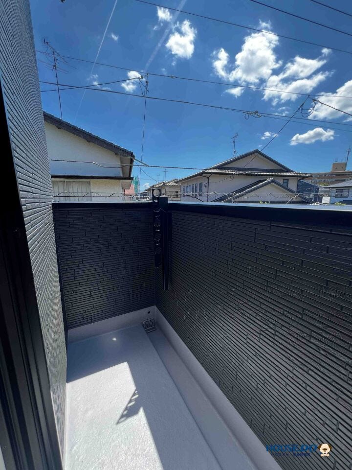 2部屋から出入り可能なバルコニー。
洗濯動線が良く、家事効率がアップします。