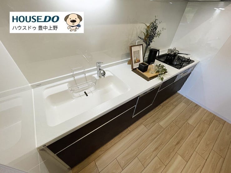 広さにゆとりがある食洗機付きのシステムキッチン!