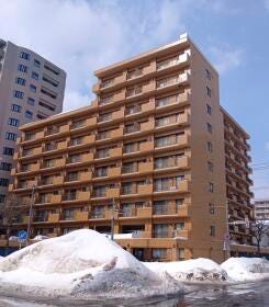 札幌市中央区北三条西１３丁目