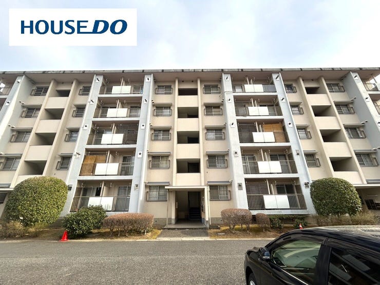 【外観】
JR守山駅まで徒歩8分。周辺にはコンビニやスーパー、飲食店等が揃い、生活に便利な立地です。