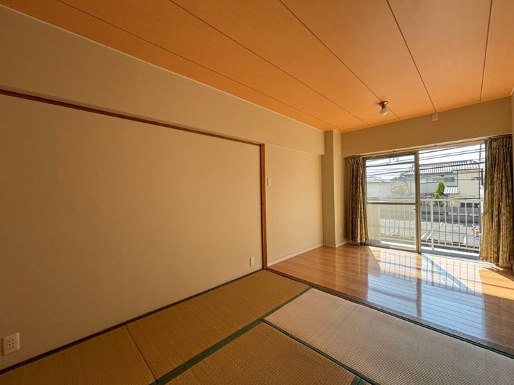 来客用スペースとしても使える和洋室