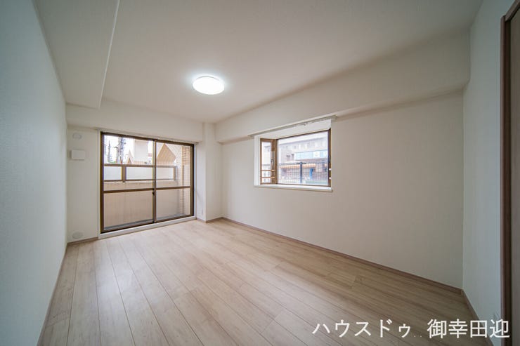 ■洋室①■心からリラックスできる静けさ、上質な眠りで、毎日をリセットします。明日への活力を養う空間です。