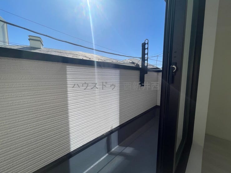 2階バルコニーは日当たり良好
