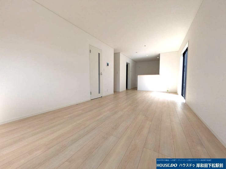 広々LDKで、家族団らんの様子が思い浮かびますね♪