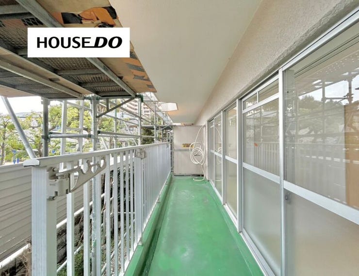 広々バルコニーで洗濯物も沢山干せます◎