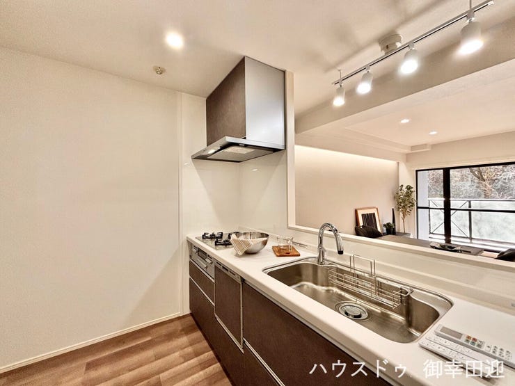 ■家族の「美味しい」が集まる舞台■高い機能性と美しいデザインを両立。料理する人も、待つ人も、笑顔になれる場所です。