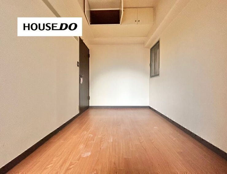 シンプルで使いやすい洋室。子供部屋や書斎など幅広い用途に対応します◎