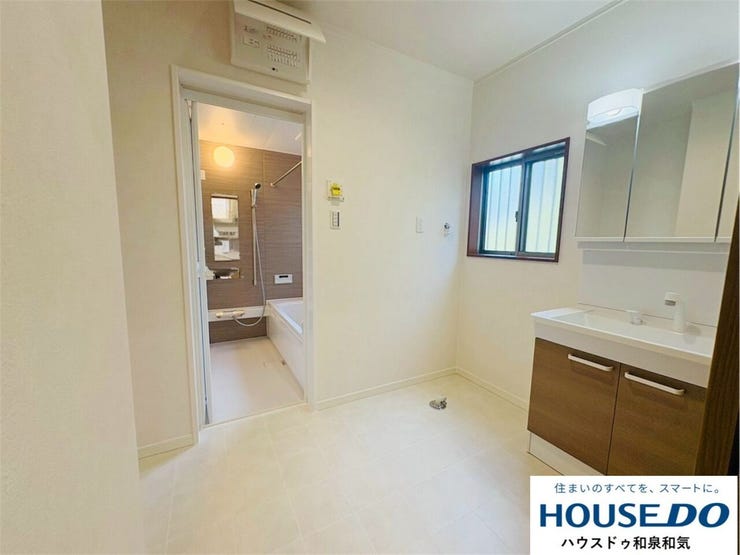 ゆとりある洗面空間です