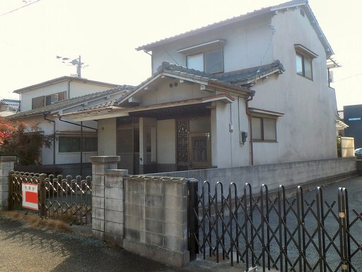 外観を北西側より撮影