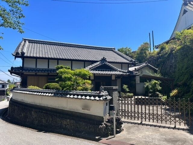 【外観】
●洪水・津波浸水区域外
●南にお庭がある高台の物件♪
●長岡小学校区
