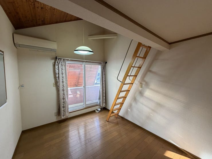 室内(2026年2月)撮影
◎現地案内予約受付中!◎
二方角に窓が設けられているため、窓を開けると空気の通り道ができて風通しが良く換気がしやすいです♪