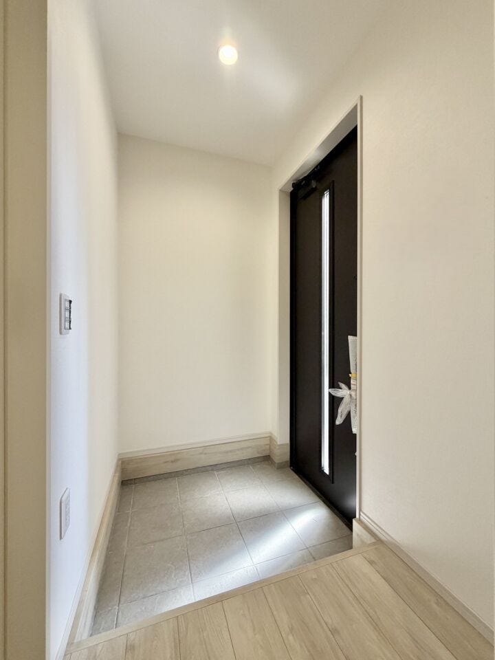 明るくきれいな玄関はいい運気も舞い込みそう♪