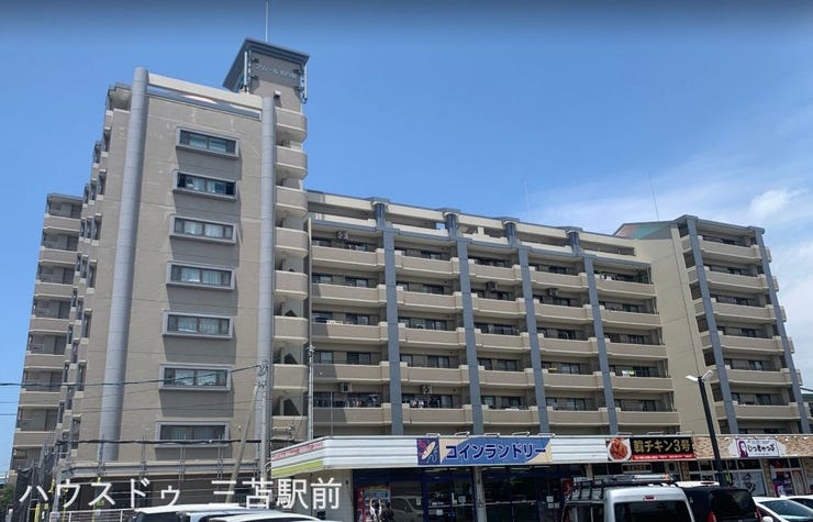 【外観】
TRIAL GOすぐ横!買い物には困りません♪
小学校中学校も近くにあります!