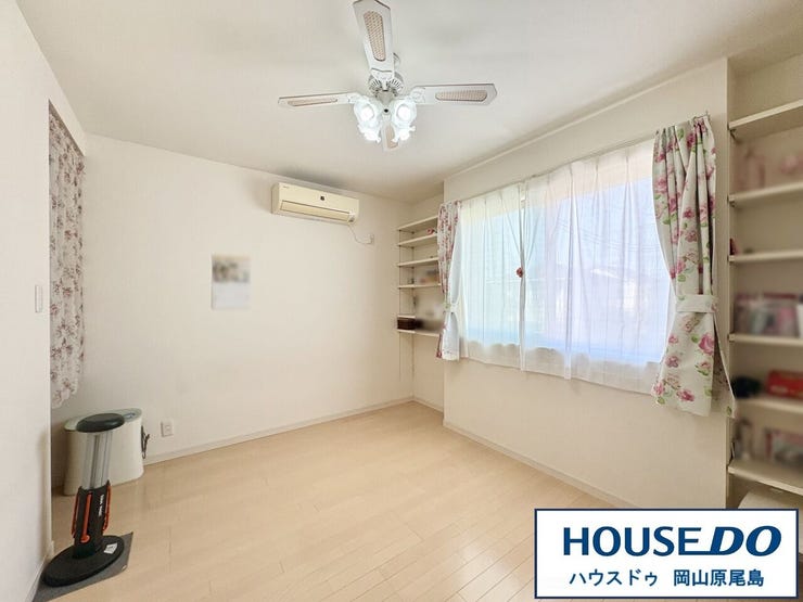 お日様の光を、爽やかな風を、たっぷり取り込めます。室内はいつも明るい空間なので気持ちの良い朝を迎えられます。毎日の生活も明るくなりそう♪