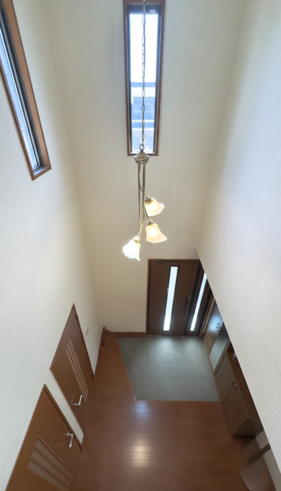 ※こちらの写真は家具等を消す加工を行っております。