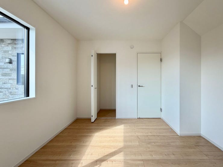 〈5.8帖〉収納力があるクローゼットが◎♪