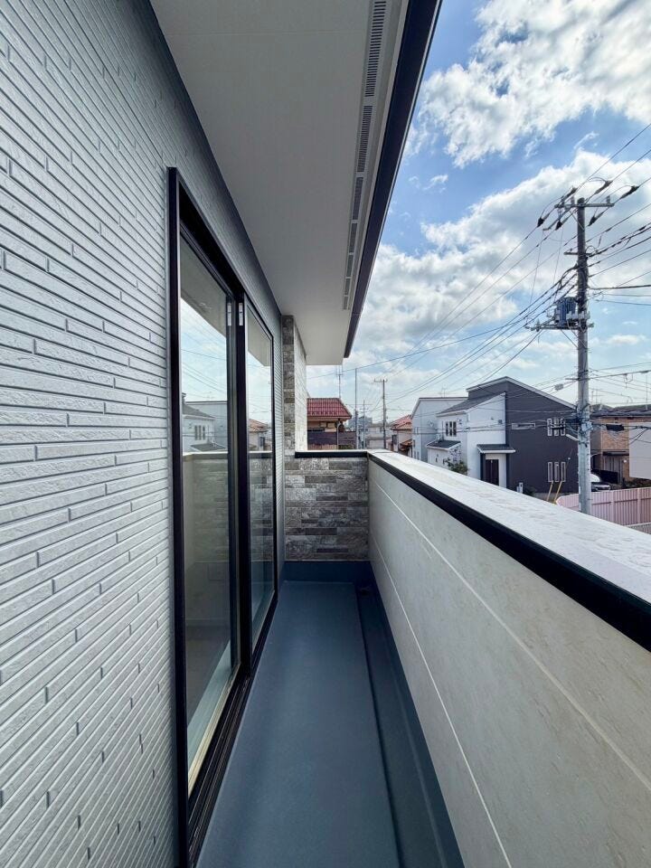 南バルコニーで毎日のお洗濯も快適♪