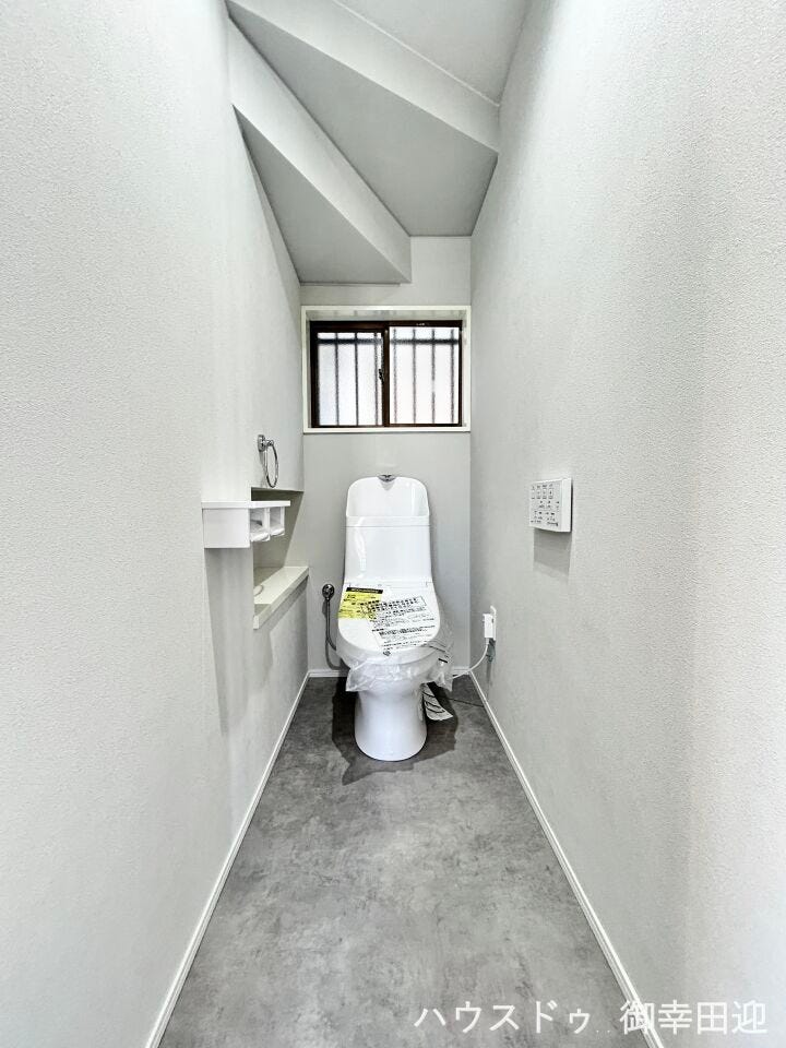 ■一人になれる安らぎの場所■清潔さと静けさを両立した空間。心落ち着くひとときを過ごせる、プライベートなレストルームです。