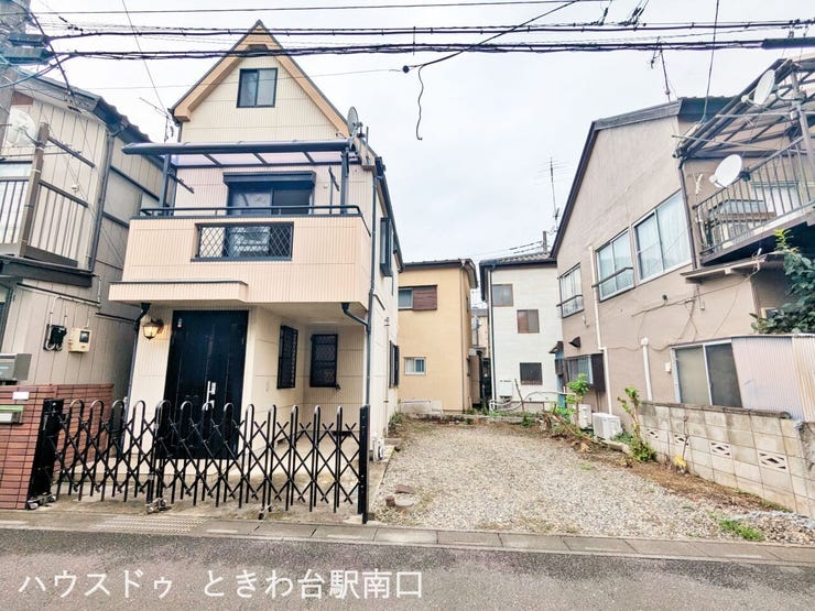 駐車場のある戸建てをご検討の方にお勧めです。