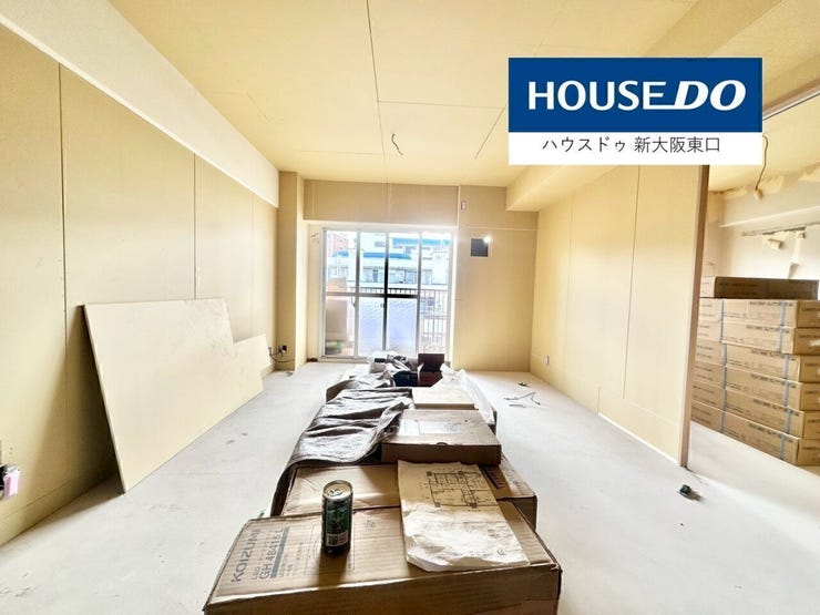 天井も高く、開放感がございます。
現在リフォーム中ですが、いつもで内覧可能です。