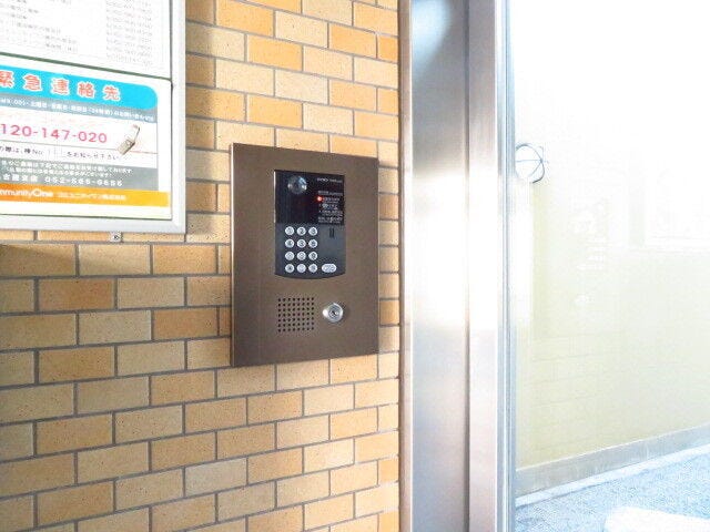 オートロック付きマンションのため、防犯面でも安心です。(管理人さんが週3日みえるそうです)