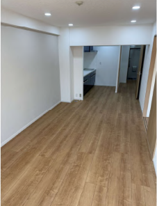 約12.7帖のLDKはゆとりある広さ。家具配置もしやすい整形空間です。