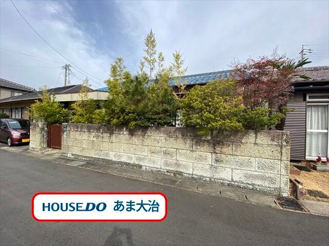 約29.77坪の整形地。間口にゆとりもあり安心して駐車もできそうですね◎建築条件なしなのでお好きなハウスメーカー等での建築が可能です。