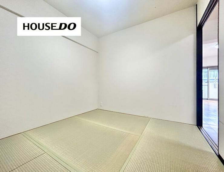 お子様の遊び場やお昼寝スペースとしても使える、安心の和室。