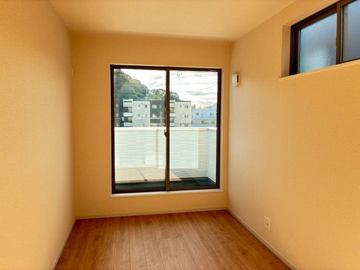 3階北西側洋室
3階ならではの景色が堪能できます