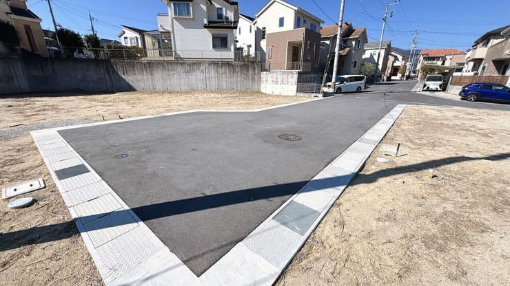 あたたかな陽が差し込み、優しい風が吹き込む陽当り・通風良好な立地です。