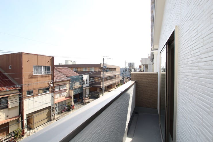 *バルコニー*
3階