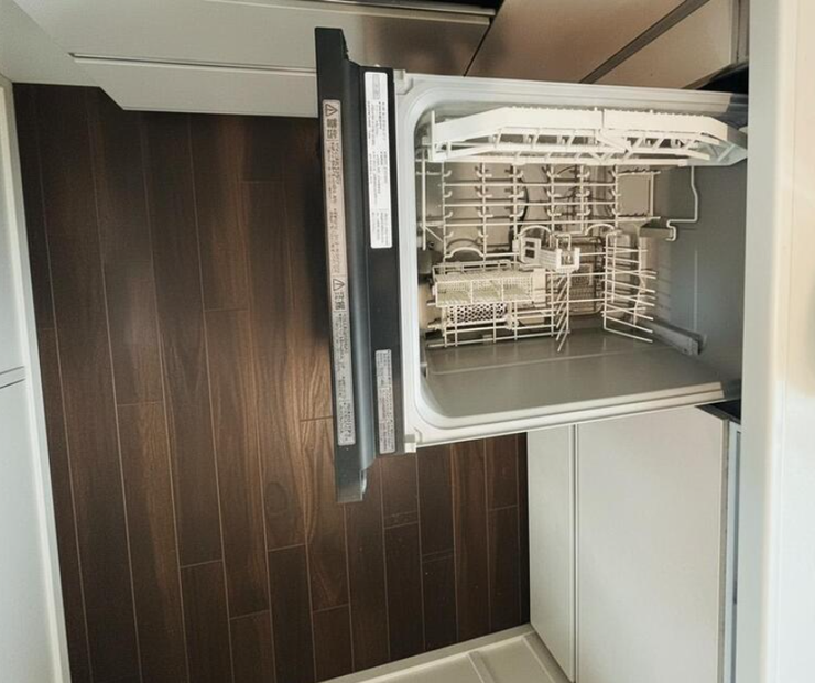 AIによる家具消ししています。
食洗器(未使用)