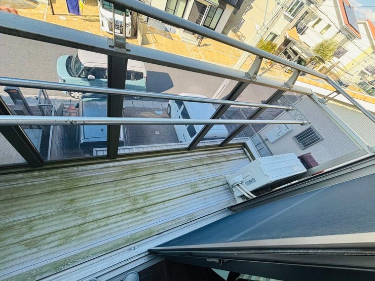 洋室8帖屋根なしベランダ