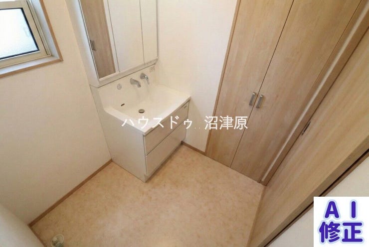 ※現況家具等有、売主様のプライバシーに配慮しCG加工により家具等消去した画像となり、現況との相違がある場合は現況を優先致します。