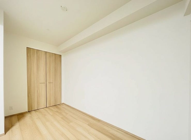 全居室に収納スペースを確保しており、居住空間をすっきりと保てます。
※AIによる家具消し加工を施しております。