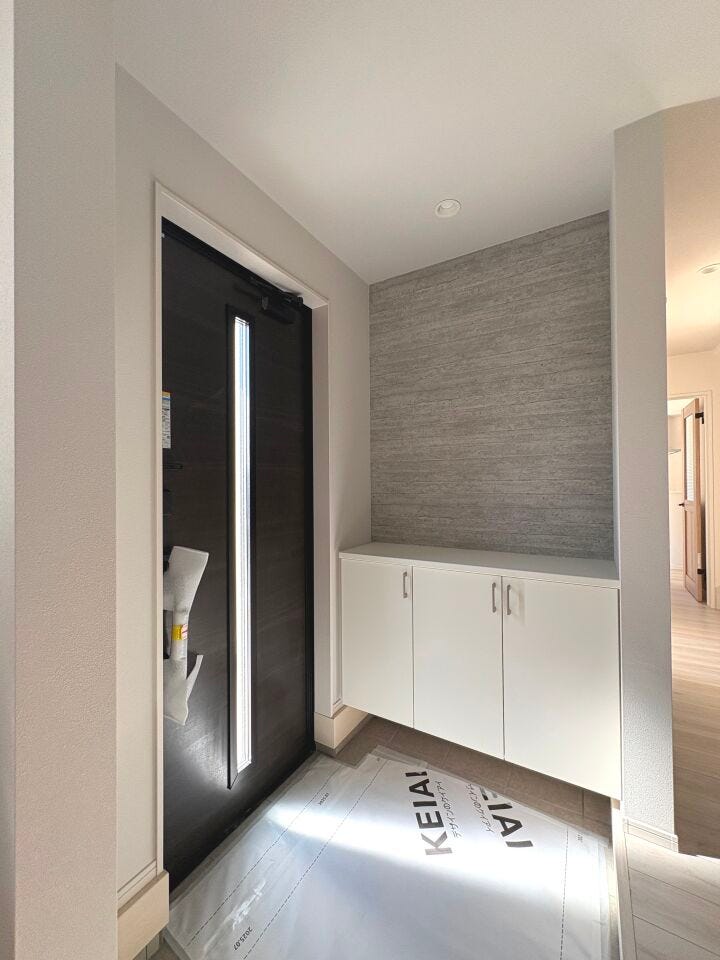 シューズボックスを設置した玄関。整頓された空間でお出迎えが可能です!