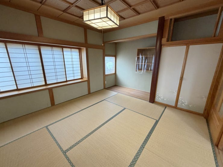 室内(2026年2月)撮影
◎現地案内予約受付中!◎
和室は玄関と近くにあるため、客間としてお使いいただけます♪